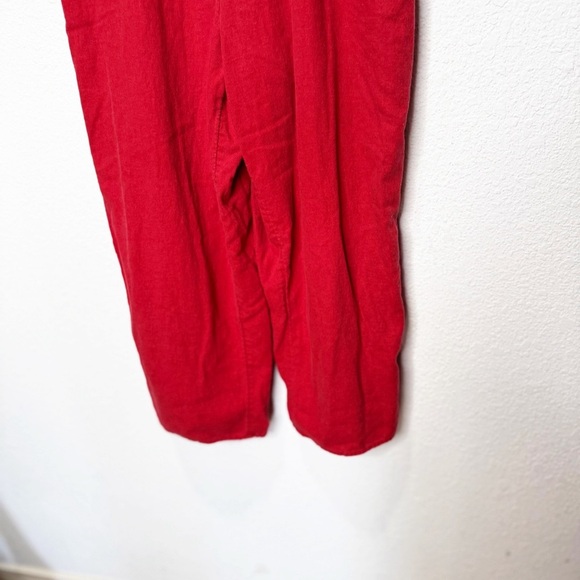 Old Navy Linen Blend Jumpsuit Button Front
Cropped Tomato Juice - Picture 5 of 8